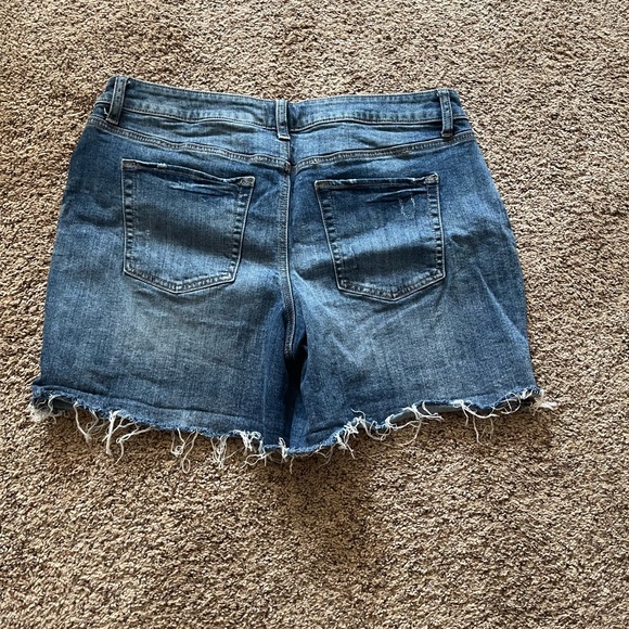 Maurices Blue Jean Shorts Distressed Cut-Off Style - Picture 2 of 3